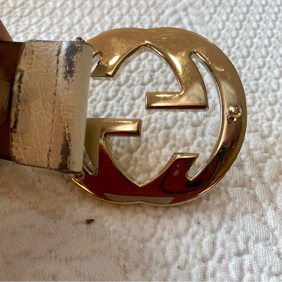 Gucci gold tone belt buckle. As Is - Picture 3 of 11